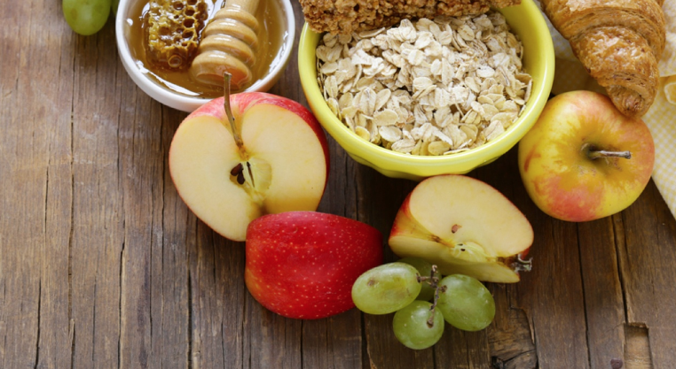 Healthy breakfast with fruit and grains