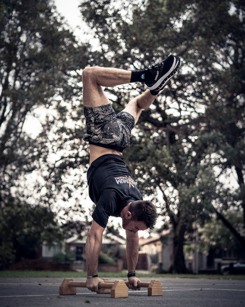 nathan leith performing handstand